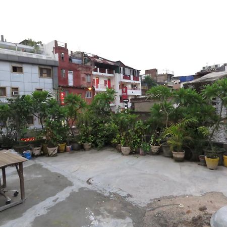 Comfort Stay Hostel New Delhi Exteriör bild