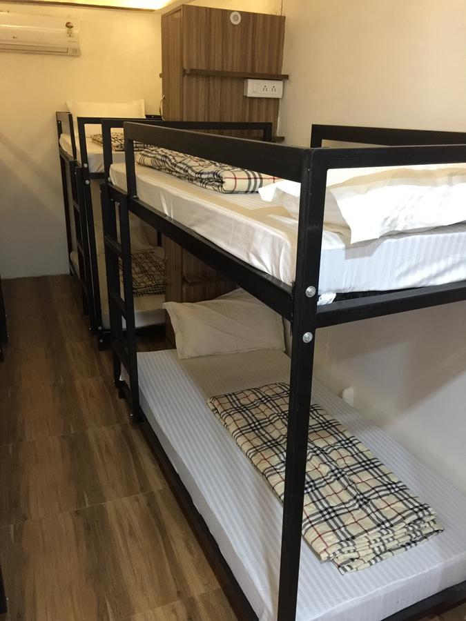 Comfort Stay Hostel New Delhi Exteriör bild