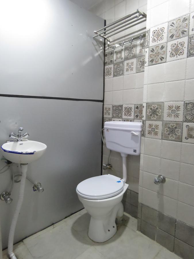 Comfort Stay Hostel New Delhi Exteriör bild