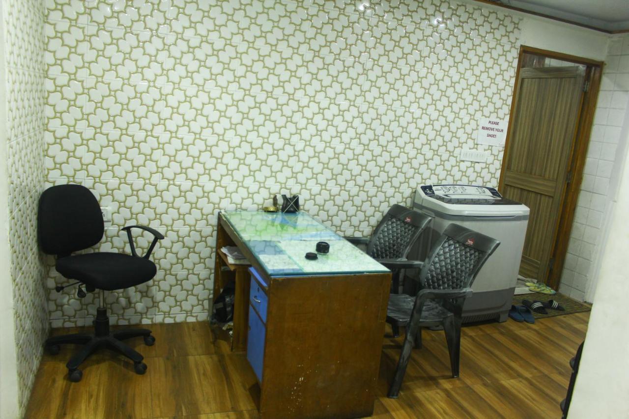 Comfort Stay Hostel New Delhi Exteriör bild