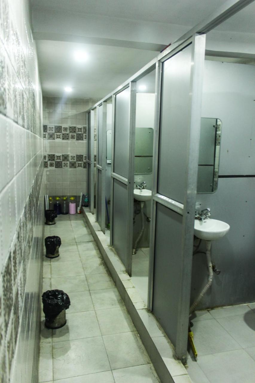 Comfort Stay Hostel New Delhi Exteriör bild