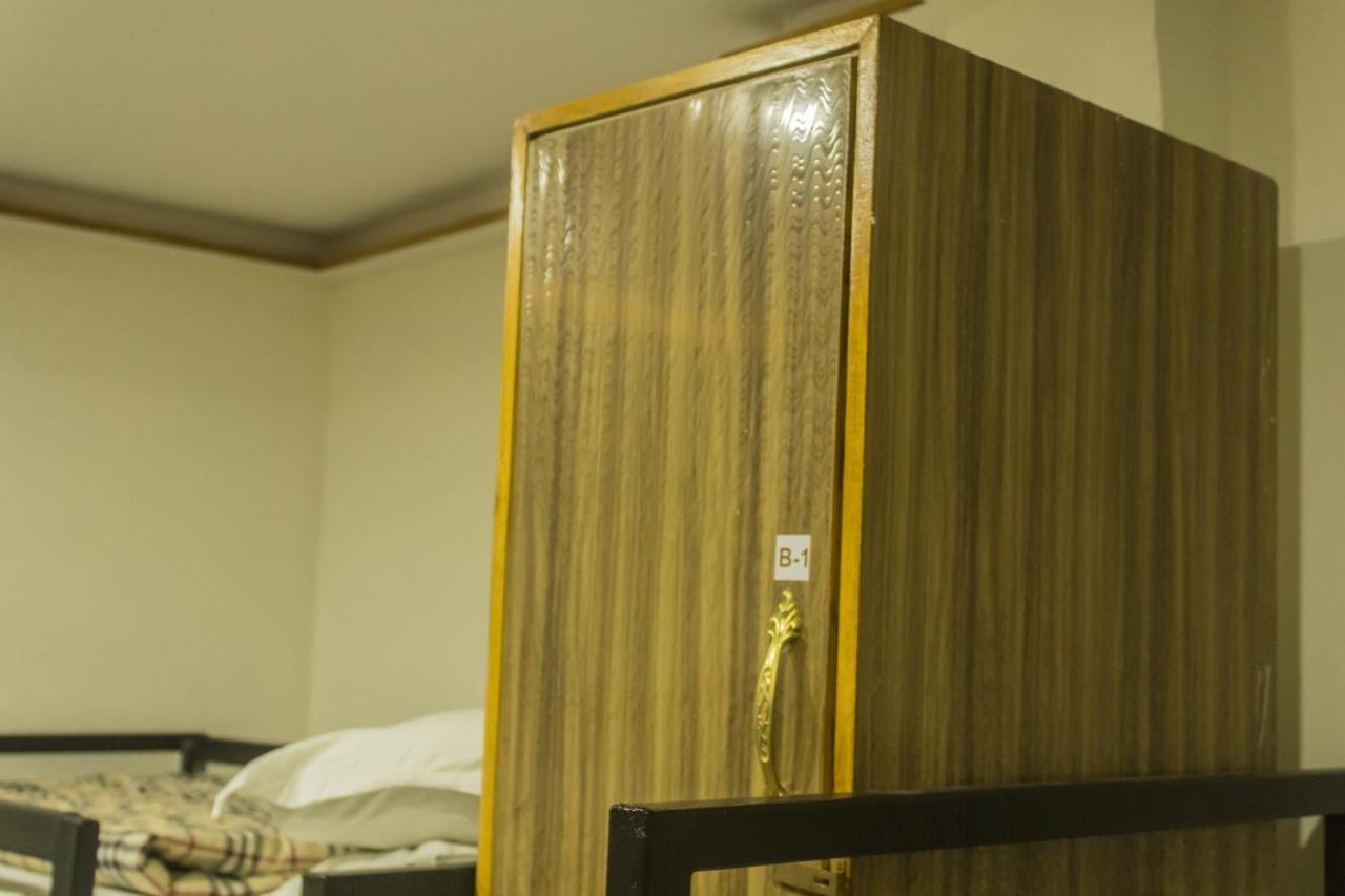 Comfort Stay Hostel New Delhi Exteriör bild